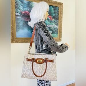 MICHAEL KORS Hamilton vanilla crossgrain leather satchel shoulder bag